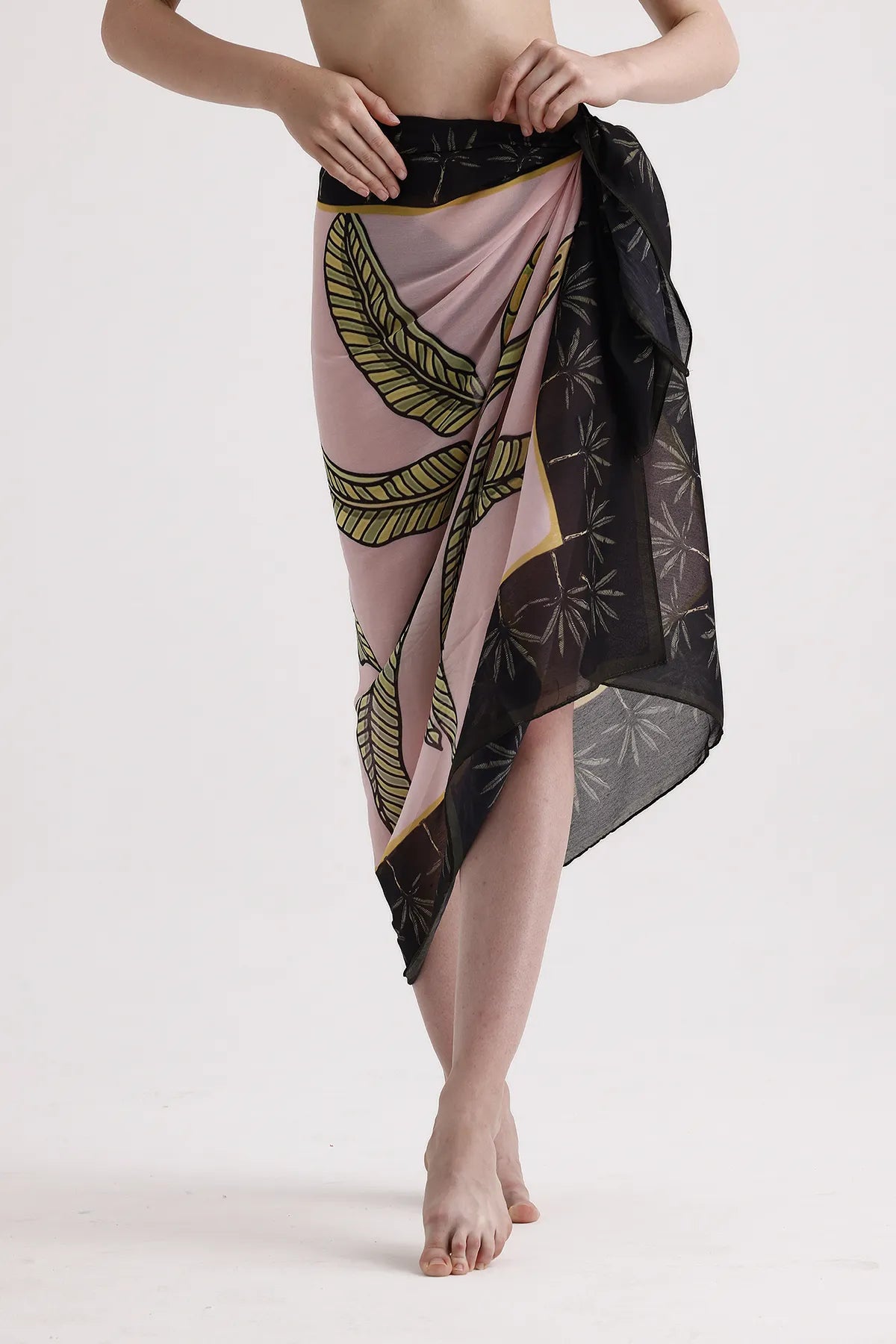 Dscarf Patterned Pareo